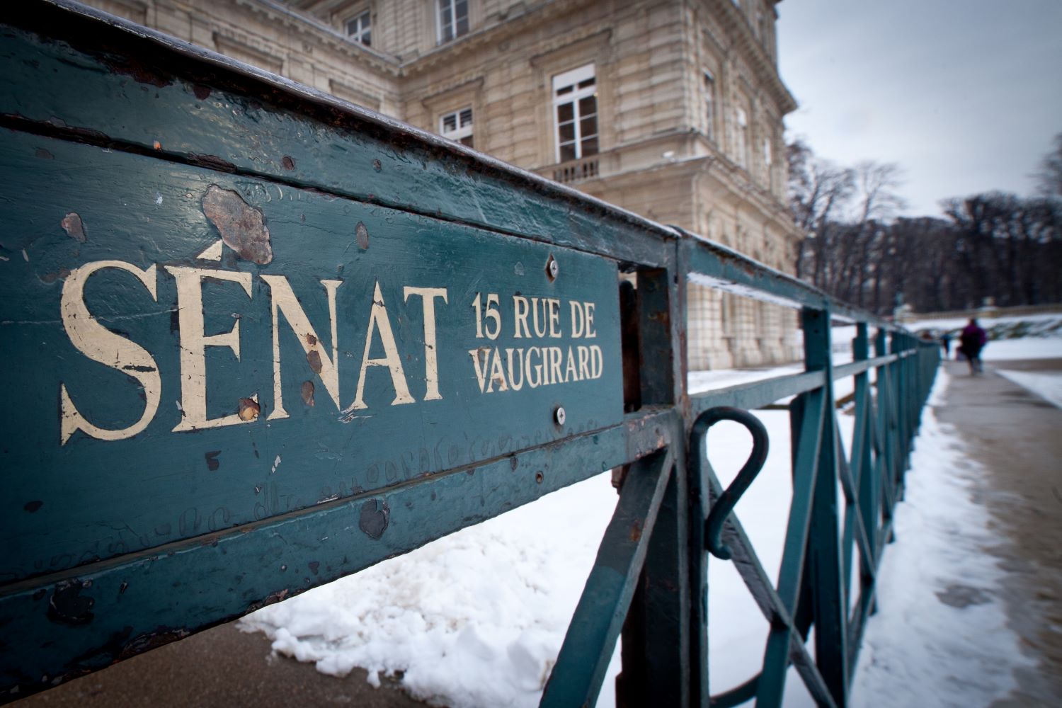 Proposition de résolution tendant à modifier le réglement du Sénat
