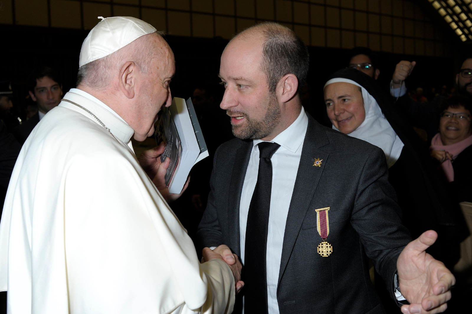À quelques jours de Noël, Loïc HERVÉ a rencontré le Pape François à Rome
