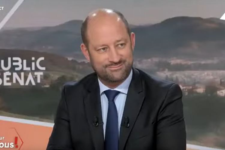 Bonjour chez vous !
