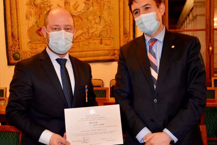 Réception de l’insigne d’honneur « rameau doré »
