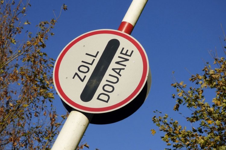 Fluidification des postes de douanes entre la Haute-Savoie et Genève
