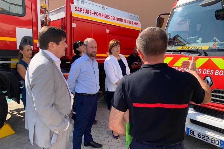 Violences contre les sapeurs-pompiers : la commission des lois formule 18 propositions pour que cesse l’inacceptable
